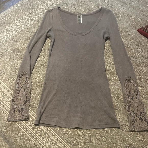 Free People top - Picture 2 of 6